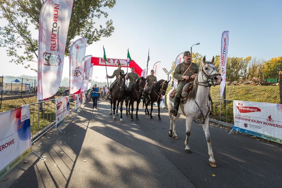 Rajd rowerowy w Toruniu, fot. Szymon Zdziebło/Tarantoga.pl