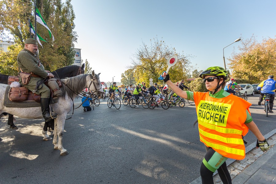 Rajd rowerowy w Toruniu, fot. Szymon Zdziebło/Tarantoga.pl