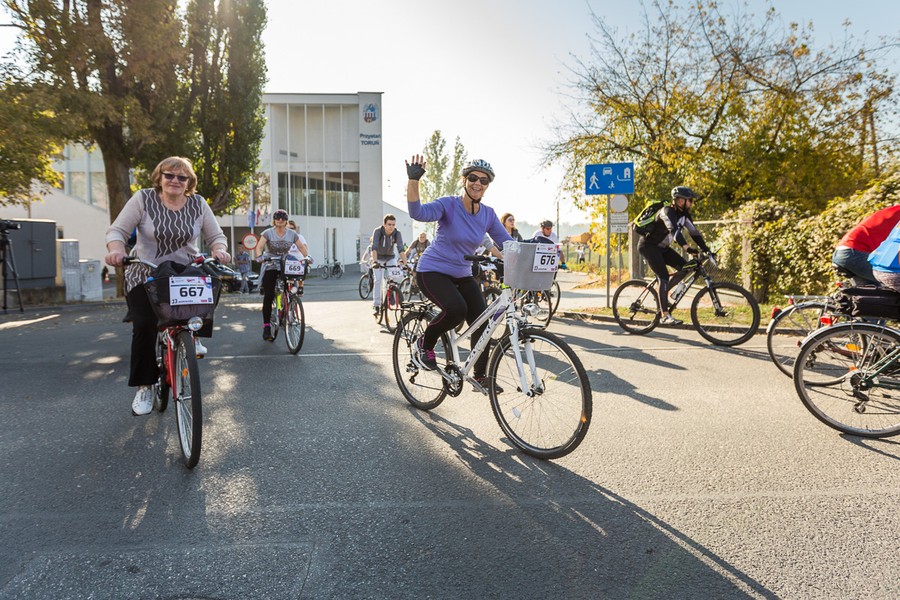 Rajd rowerowy w Toruniu, fot. Szymon Zdziebło/Tarantoga.pl