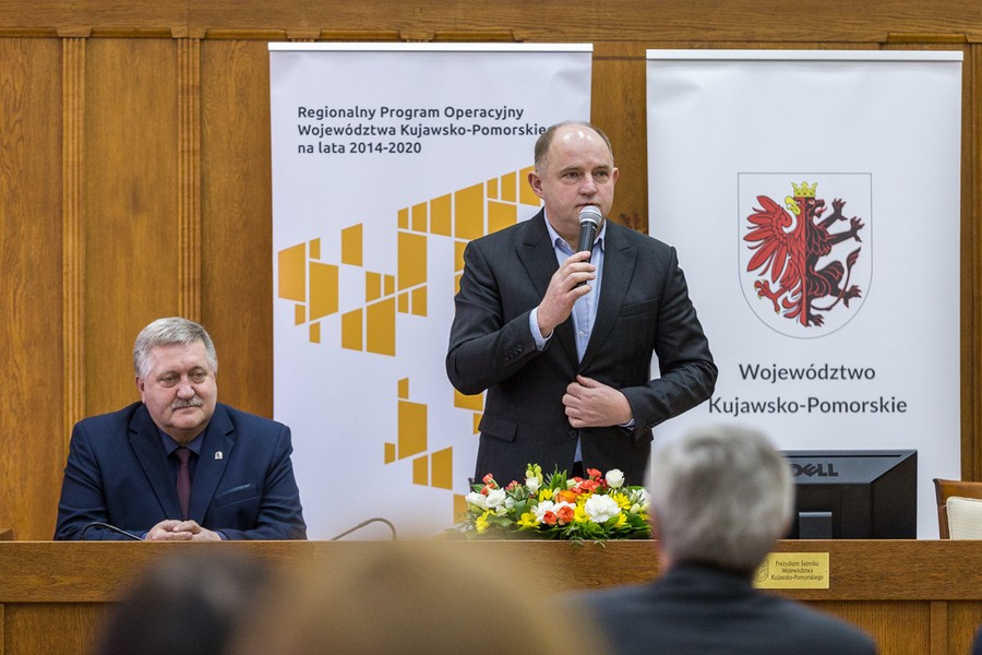 Uroczystość wręczenia umów o dofinansowanie w ramach RPO, fot. Szymon Zdziełbo/Tarantoga.pl