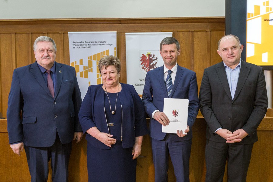 Uroczystość wręczenia umów o dofinansowanie w ramach RPO, fot. Szymon Zdziełbo/Tarantoga.pl