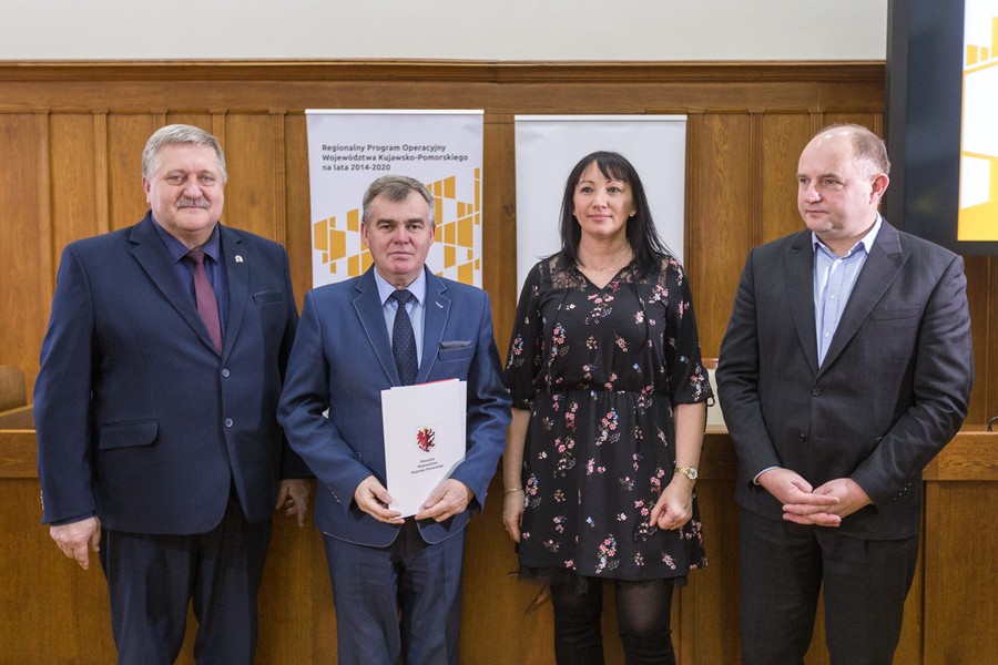 Uroczystość wręczenia umów o dofinansowanie w ramach RPO, fot. Szymon Zdziełbo/Tarantoga.pl