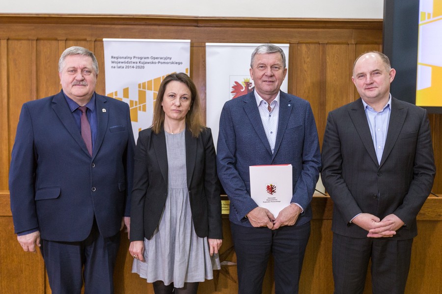 Uroczystość wręczenia umów o dofinansowanie w ramach RPO, fot. Szymon Zdziełbo/Tarantoga.pl