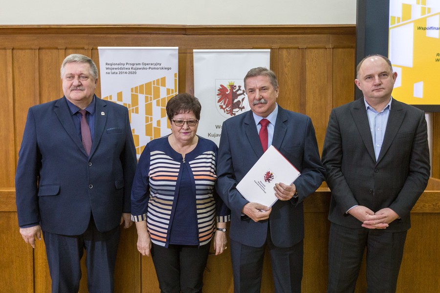 Uroczystość wręczenia umów o dofinansowanie w ramach RPO, fot. Szymon Zdziełbo/Tarantoga.pl