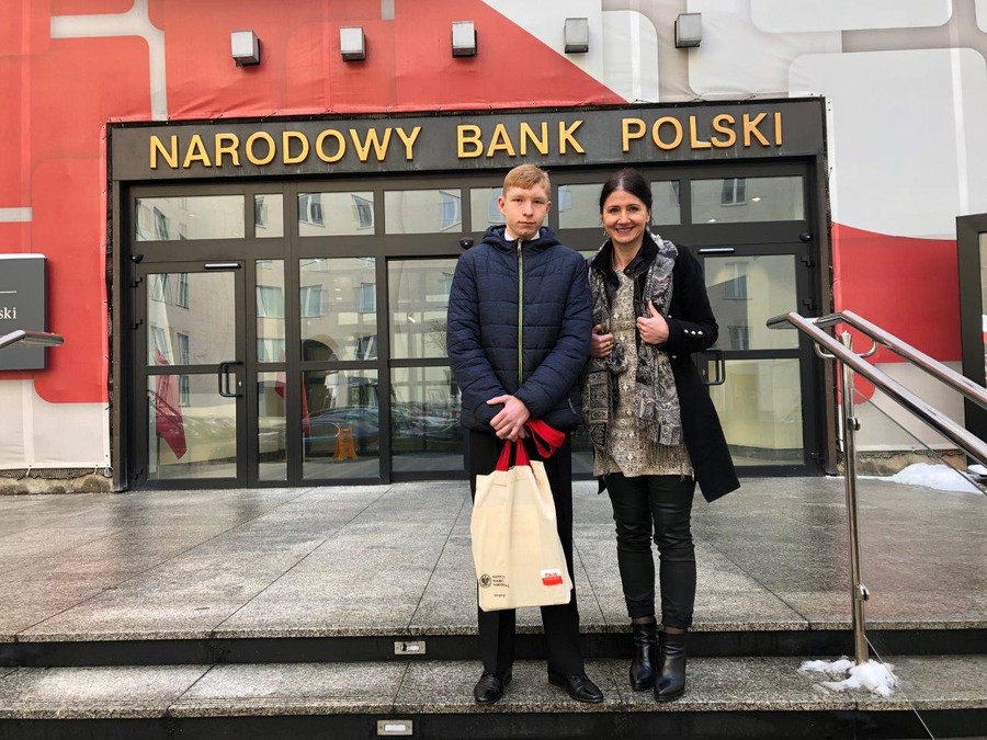 Jakub Krauze z Panią Romualdą Tarasiuk