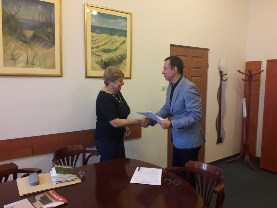 Przekazanie pracowni mobilnych do szkół podstawowych