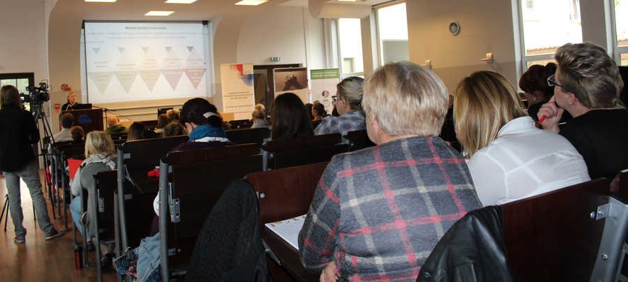 Konferencja pt. „Bezpieczeństwo w sieci – prewencja cyfrowych zagrożeń wieku dorastania”, fot. materiały własne Biura Wsparcia Rodziny i Przeciwdziałania Przemocy