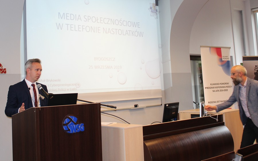 Konferencja pt. „Bezpieczeństwo w sieci – prewencja cyfrowych zagrożeń wieku dorastania”, fot. materiały własne Biura Wsparcia Rodziny i Przeciwdziałania Przemocy