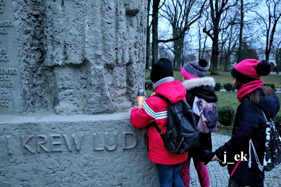 Nocny rajd pieszy z okazji 100. rocznicy Powstania Wielkopolskiego - fot. Jerzy Ekert