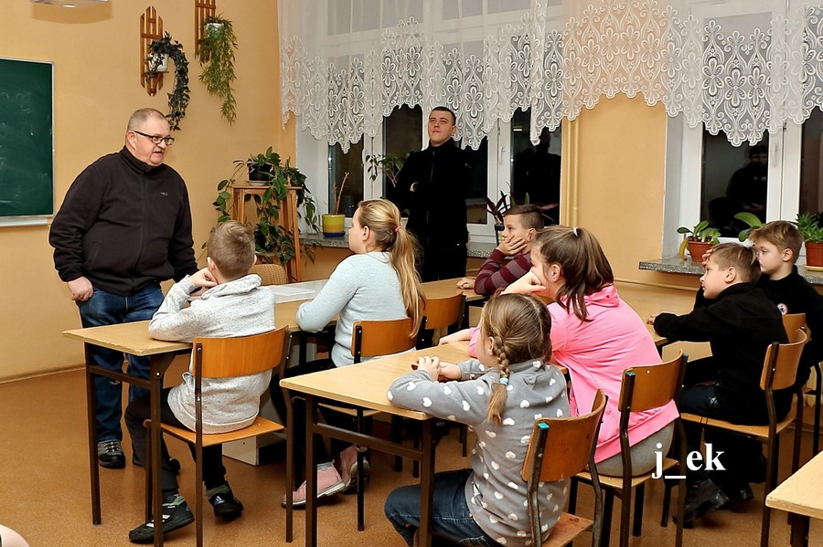 Nocny rajd pieszy z okazji 100. rocznicy Powstania Wielkopolskiego - fot. Jerzy Ekert