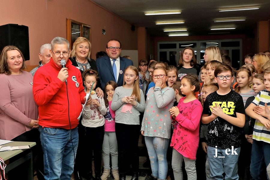 Nocny rajd pieszy z okazji 100. rocznicy Powstania Wielkopolskiego - fot. Jerzy Ekert