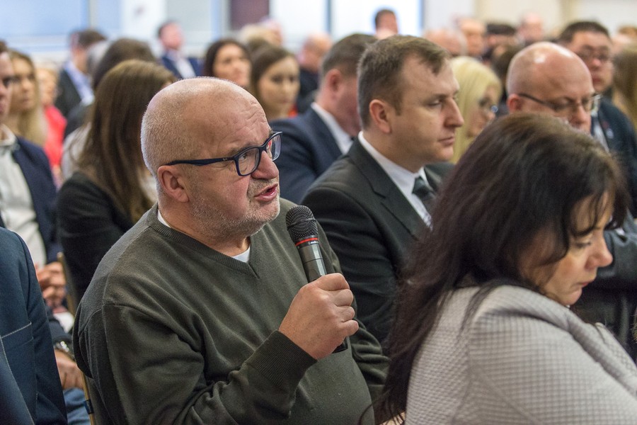 Spotkanie konsultacyjne w Toruniu i poprzedzająca je konferencja prasowa marszałka województwa, fot. Szymon Zdziebło/tarantoga.pl dla UMWKP