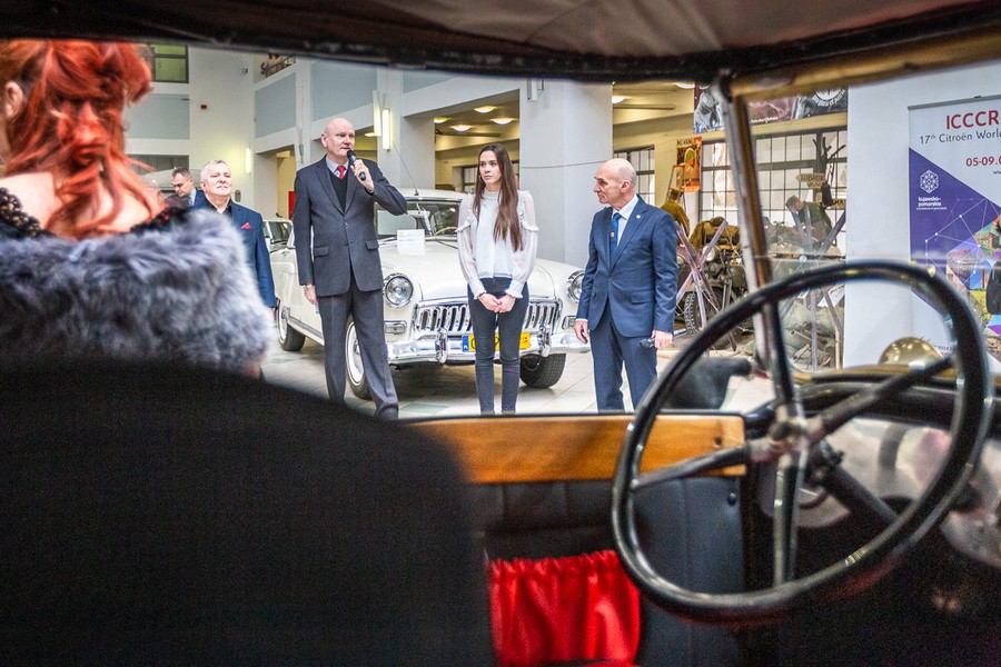 Oldtimer meeting w Toruniu, fot. Szymon Zdziebło/tarantoga.pl