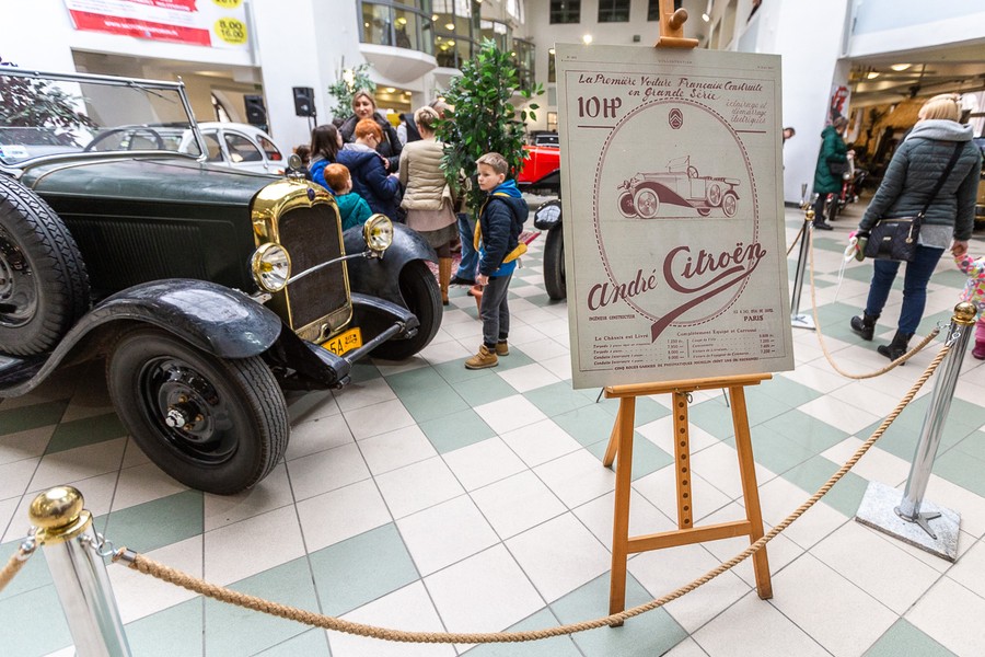 Oldtimer meeting w Toruniu, fot. Szymon Zdziebło/tarantoga.pl