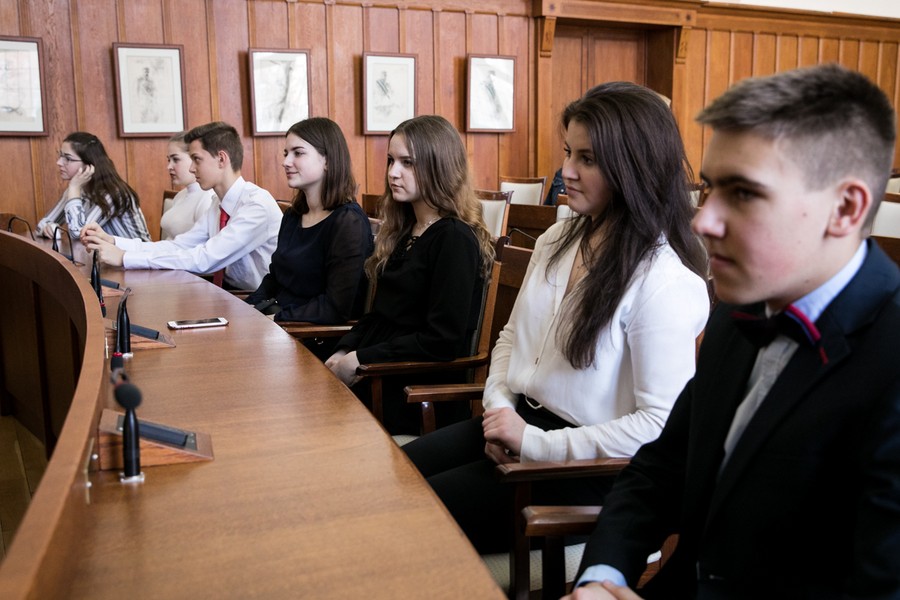 Finał XVI Regionalnego Konkursu Wiedzy o Samorządzie Terytorialnym dla gimnazjalistów, fot. Andrzej Goiński