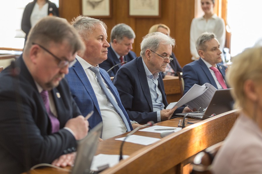 Sesja sejmiku województwa, 15 kwietnia 2019, fot. Szymon Zdziebło/tarantoga.pl dla UMWKP