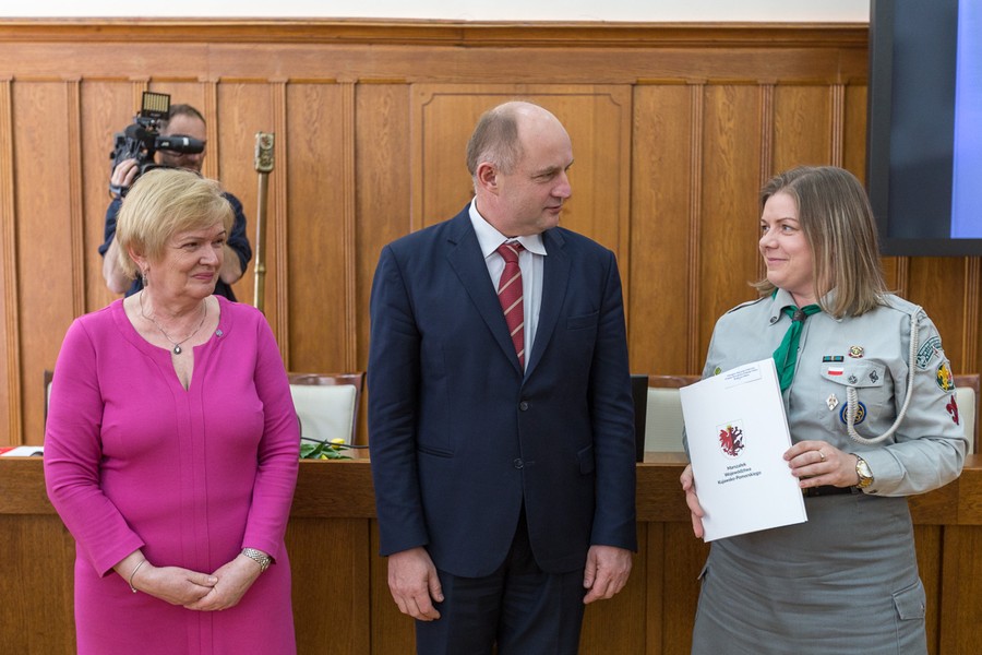 Uroczyste podpisanie umów na zadania publiczne realizowane przez organizacje pozarządowe, fot. Szymon Zdziebło www.tarantoga.pl