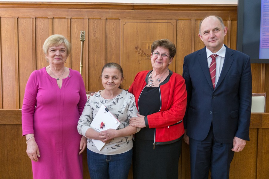 Uroczyste podpisanie umów na zadania publiczne realizowane przez organizacje pozarządowe, fot. Szymon Zdziebło www.tarantoga.pl