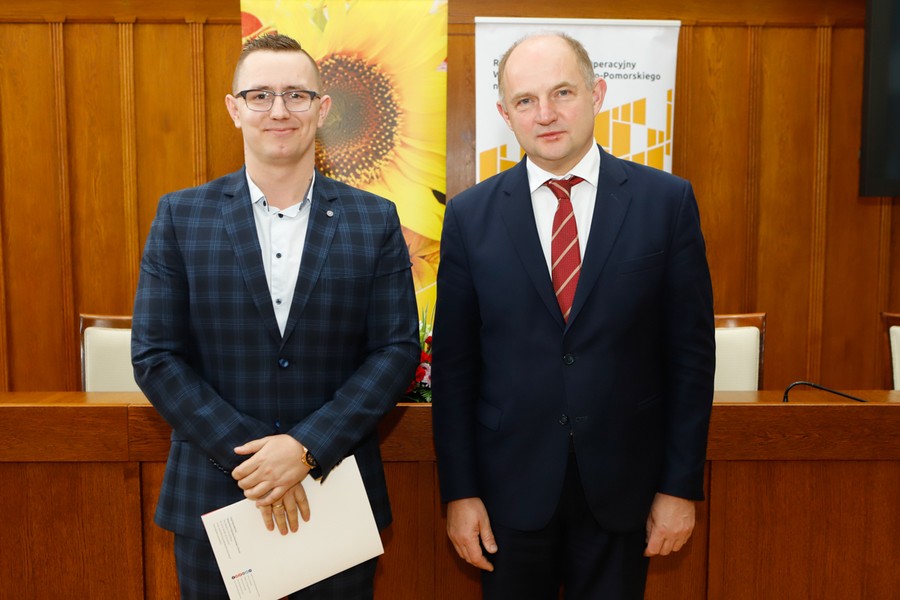 Ceremonia wręczenia umów, fot. Mikołaj Kuras