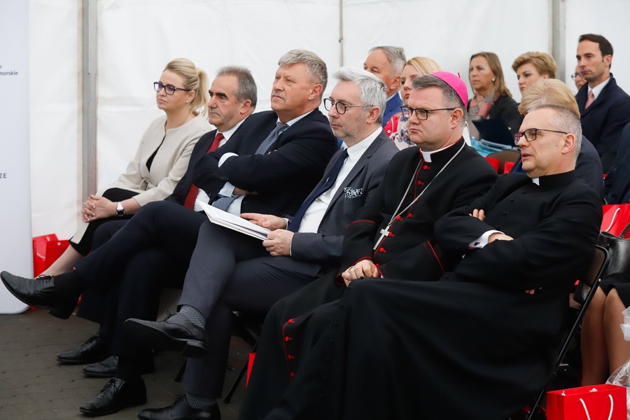 Otwarcie brodnickiego Centrum Caritas po rozbudowie i modernizacji, fot. Mikołaj Kuras dla UMWKP