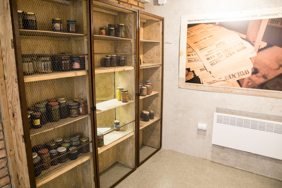 Tajna drukarnia toruńskiej Solidarności – ekspozycja Muzeum Piśmiennictwa i Drukarstwa w Grębocinie, fot. Andrzej Goiński/UMWKP