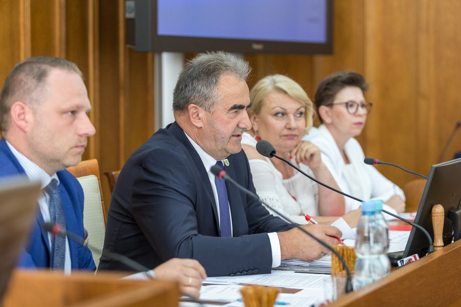 VIII sesja Sejmiku Województwa Kujawsko-Pomorskiego, fot. Szymon Zdziebło/tarantoga.pl