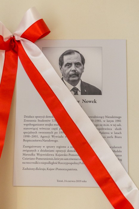 Uroczystość nadania sali nr 208 w Urzędzie Marszałkowskim imienia Zbigniewa Nowka, fot. Szymon Zdziebło/tarantoga.pl