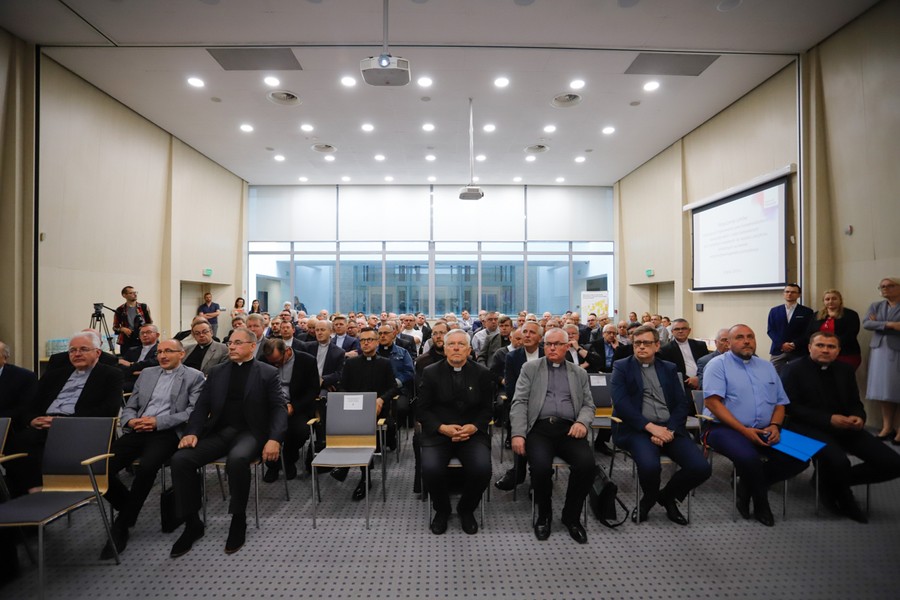 Wręczenie umów na prace w zabytkach, fot. Mikołaja Kuras