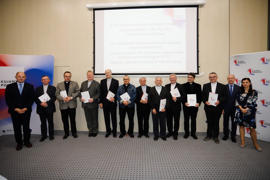 Wręczenie umów na prace w zabytkach, fot. Mikołaja Kuras