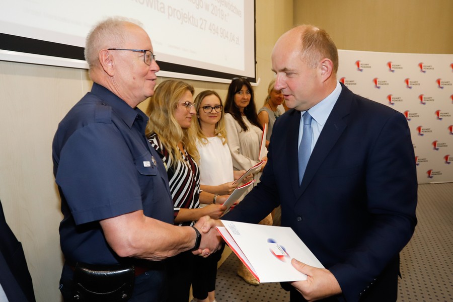 Wręczenie umów na prace w zabytkach, fot. Mikołaja Kuras