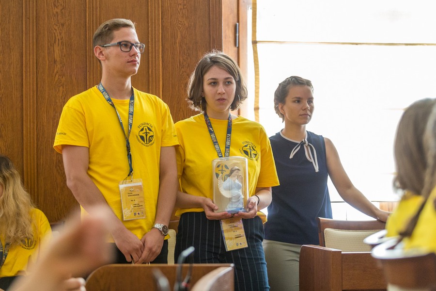 Wizyta stypendystów w Urzędzie Marszałkowskim, fot. Szymon Zdziebło/tarantoga.pl