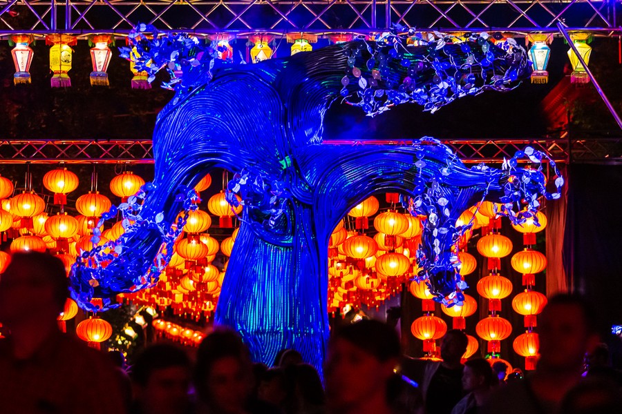 Na Starym Mieście można podziwiać dwadzieścia instalacji, fot. Szymon Zdziebło tarantoga.pl