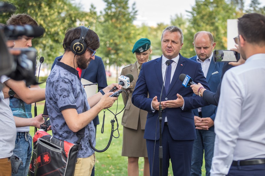 Konferencja, podczas której zostały przedstawione szczegóły obchodów 80. Rocznicy wybuchu II wojny światowej, fot. Szymon Zdziebło/tarantoga.pl