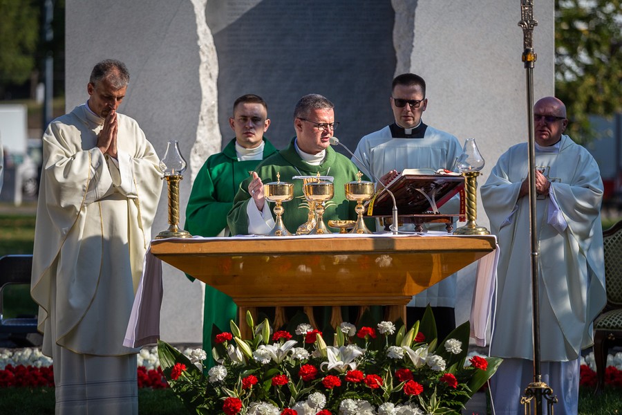 Wojewódzkie obchody 80. rocznicy wybuchu II wojny światowej, fot. Szymon Zdziebło www.tarantoga.pl