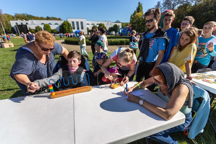 II Wojewódzki Edukacyjny Piknik Osób Niepełnosprawnych, fot. Szymon Zdziebło www.tarantoga.pl