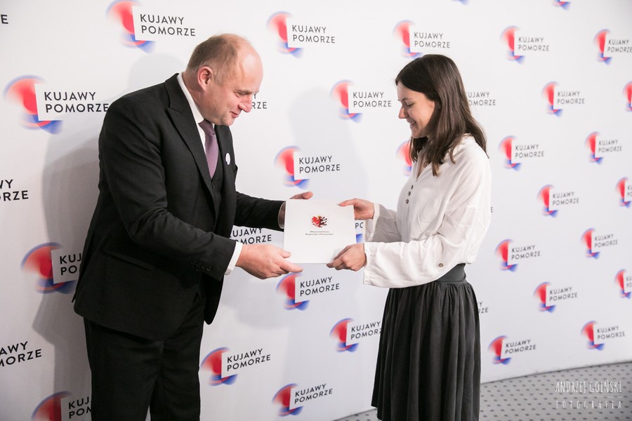 Wizyta najlepszych maturzystów w marszałka Piotra Całbeckiego, fot. Andrzej Goiński