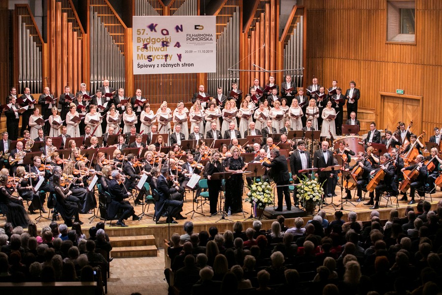 Ostatniego dnia festiwalu odsłonięto popiersie prof. Godziszewskiego, fot. Andrzej Goiński