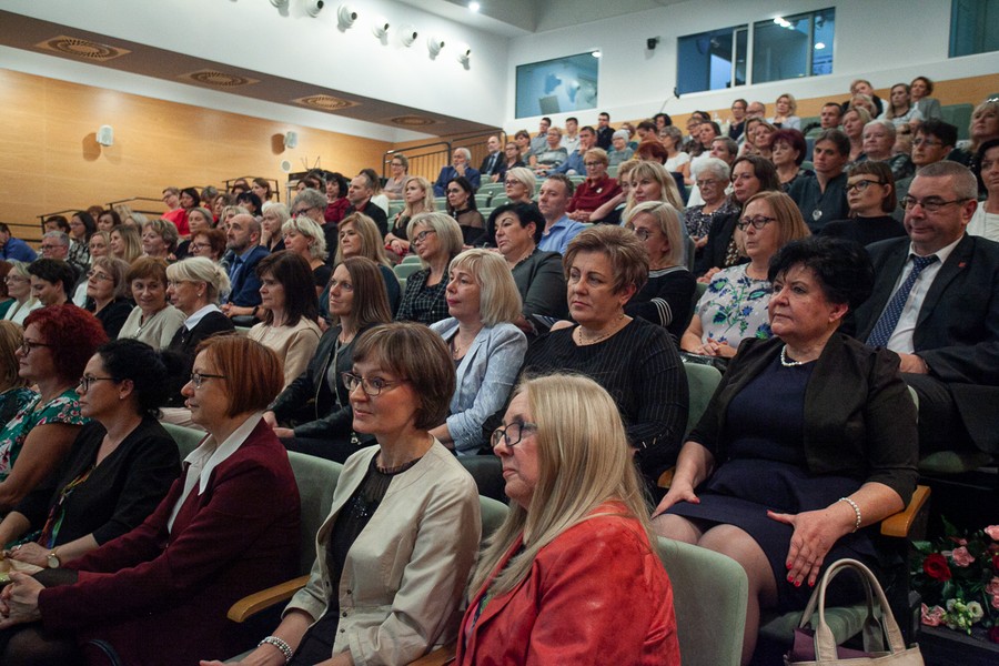 Gala jubileuszowa Zespołu Szkół nr 33 w Bydgoszczy, fot. Filip Kowalkowski