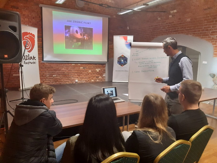 Warsztaty filmowe dla uczestników konkursu „Z kamerą wśród Piastów”, fot. UMWK-P