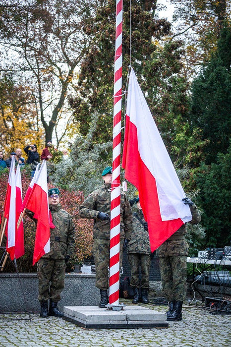 Toruńskie uroczystości 101. rocznicy odzyskania przez Polskę niepodległości, fot. Szymon Zdziebło/tarantoga.pl