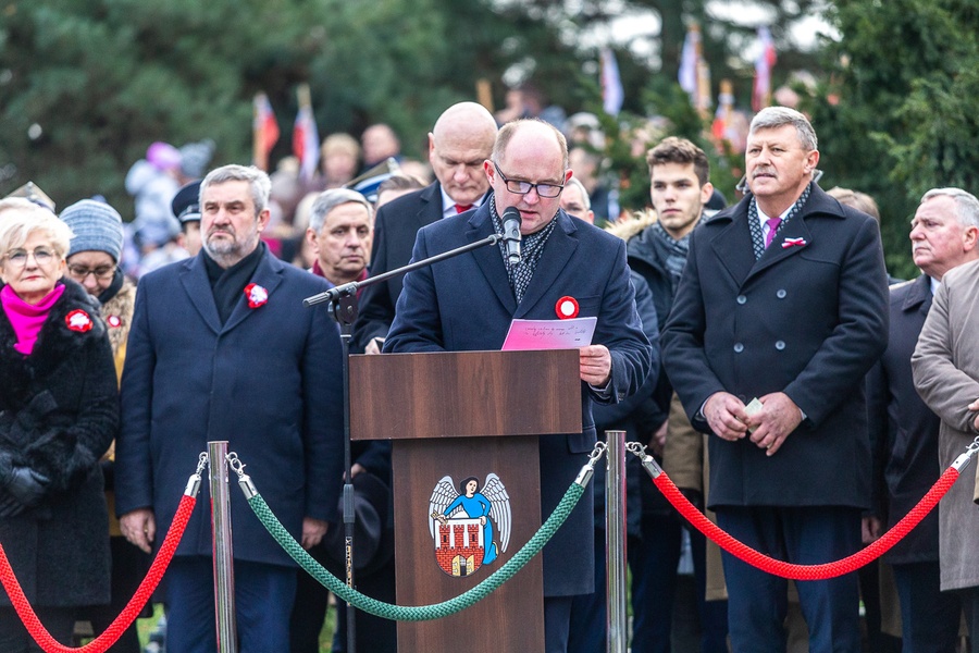 Toruńskie uroczystości 101. rocznicy odzyskania przez Polskę niepodległości, fot. Szymon Zdziebło/tarantoga.pl