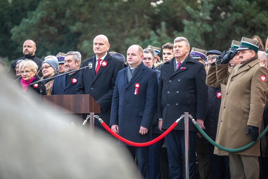 Toruńskie uroczystości 101. rocznicy odzyskania przez Polskę niepodległości, fot. Szymon Zdziebło/tarantoga.pl