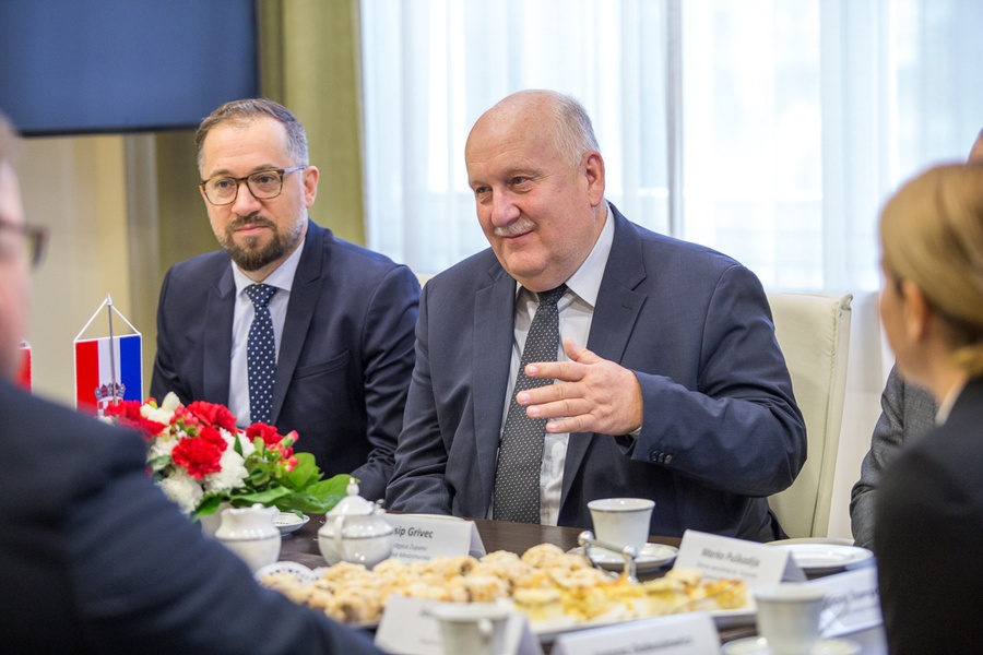 Spotkanie z delegacją Żupanii Medzimurskiej, fot. Szymon Zdziebło/tarantoga.pl dla UMWKP