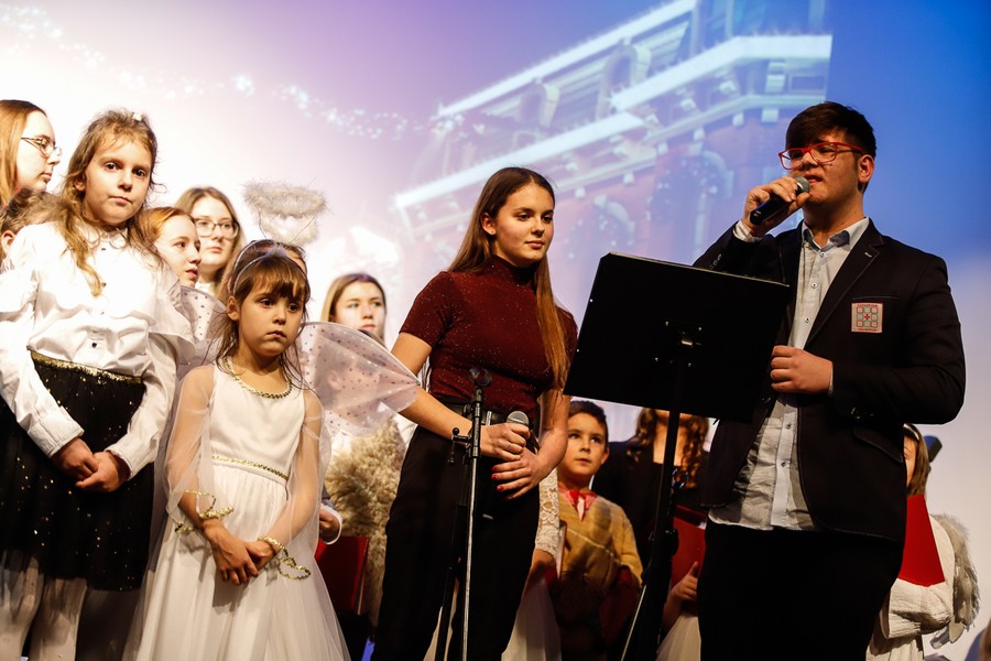 Jasełka w wykonaniu uczniów Szkoły Podstawowej Księży Pallotynów w Chełmnie, fot. Mikołaj Kuras
