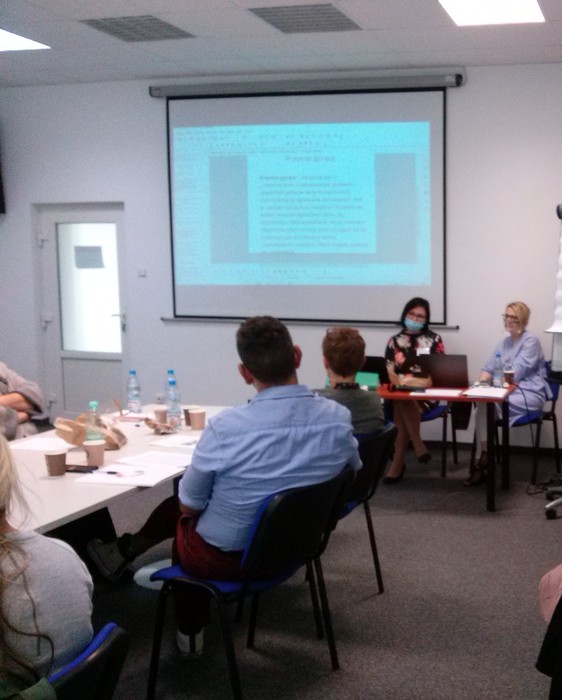 Uczestnicy szkolenia dla trenerów programu korekcyjno-edukacyjnego "Bez przemocy" 14-18.09.2020r. Biuro Wsparcia Rodziny i Przeciwdziałania Przemocy