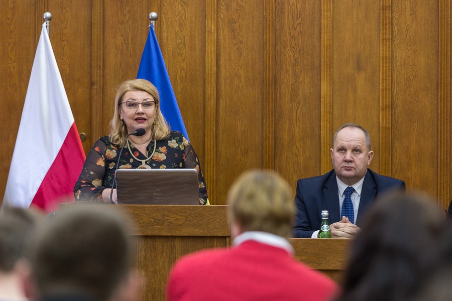 XI Sesja Osób Niepełnosprawnych, fot. Szymon Zdziebło www.tarantoga.pl dla UMWKP