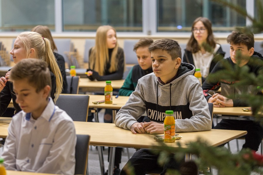 Drugi etap Regionalnego Konkursu Wiedzy o Samorządzie Terytorialnym dla uczniów szkół podstawowych, fot. Szymon Ździebło/tarantoga.pl