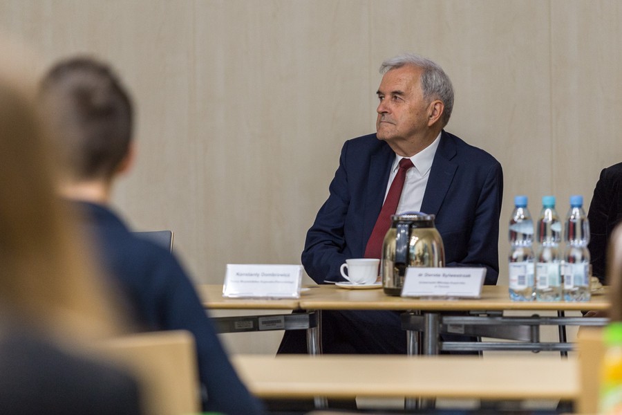 Drugi etap Regionalnego Konkursu Wiedzy o Samorządzie Terytorialnym dla uczniów szkół podstawowych, fot. Szymon Ździebło/tarantoga.pl