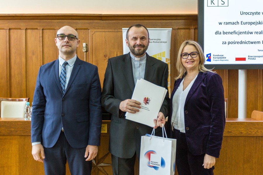 Uroczyste wręczenie umów o dofinansowanie projektów wybranych przez Lokalną Grupę Działania Pałuki – Wspólna Sprawa i Lokalną Grupę Działania Inowrocław, fot. Szymon Zdziebło www.tarantoga.pl