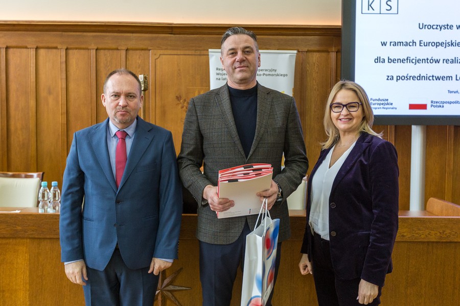 Uroczyste wręczenie umów o dofinansowanie projektów wybranych przez Lokalną Grupę Działania Pałuki – Wspólna Sprawa i Lokalną Grupę Działania Inowrocław, fot. Szymon Zdziebło www.tarantoga.pl